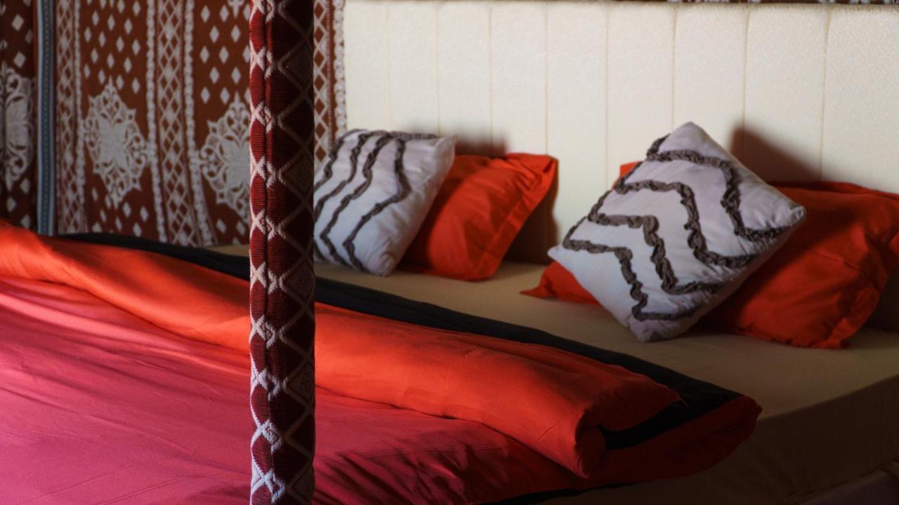 Готель Wahiba Bedouiens Privae Camp Bidiya Екстер'єр фото